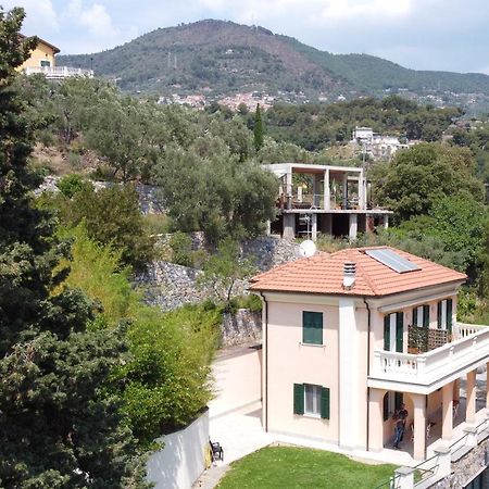 Holiday Rooms La Campagnetta Alassio Bagian luar foto