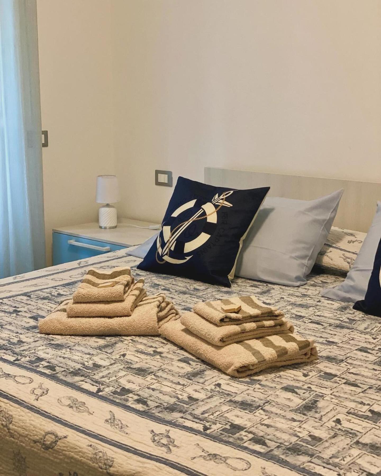 Holiday Rooms La Campagnetta Alassio Bagian luar foto